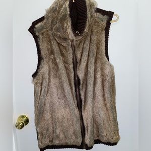 Reversible faux fur wool knit vest